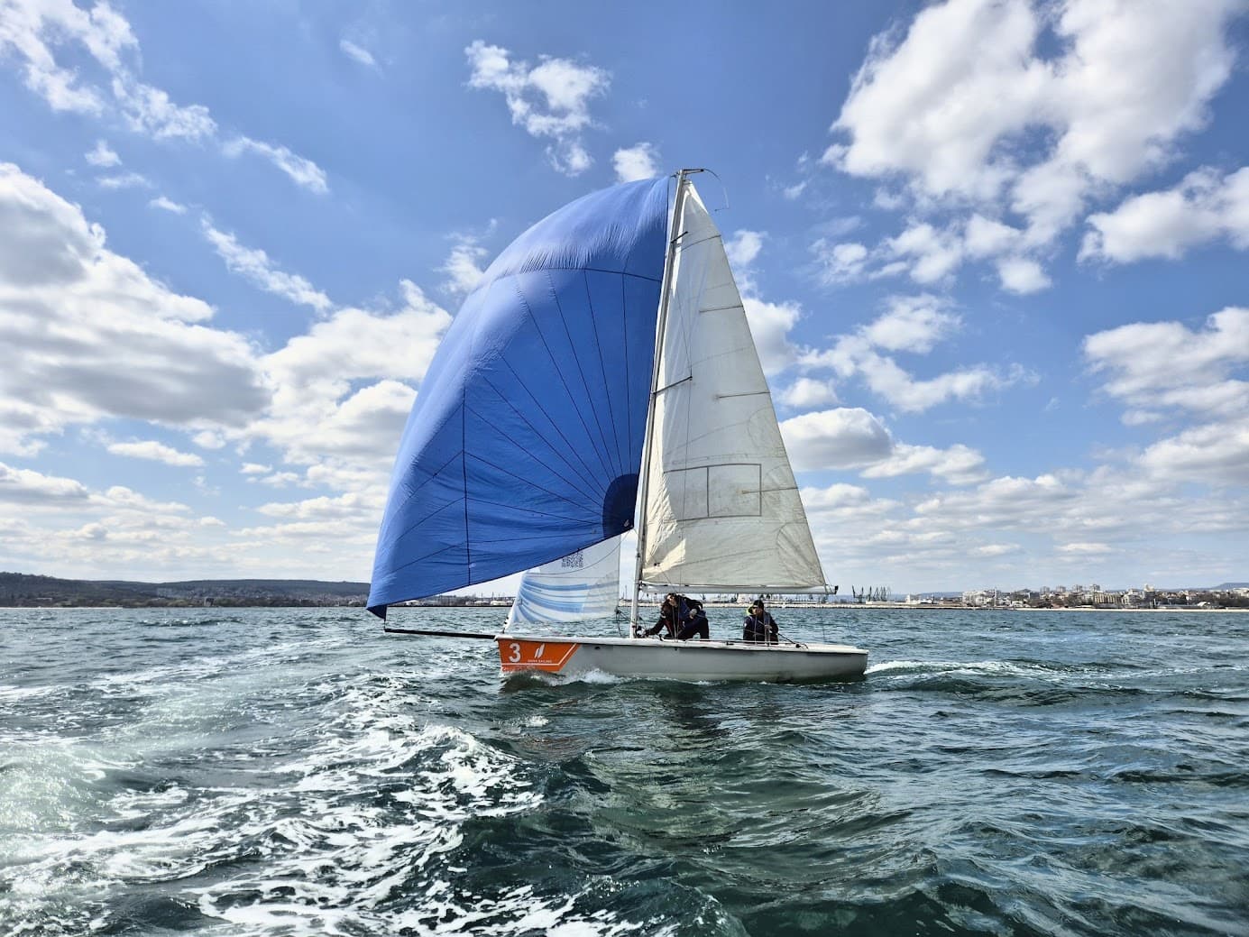 Wind & Water – Sailing Team Experience — photo 4
