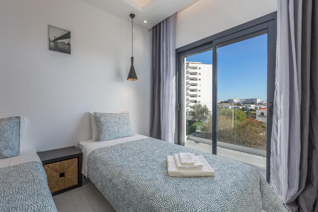 Coastal Apartments — снимка 3