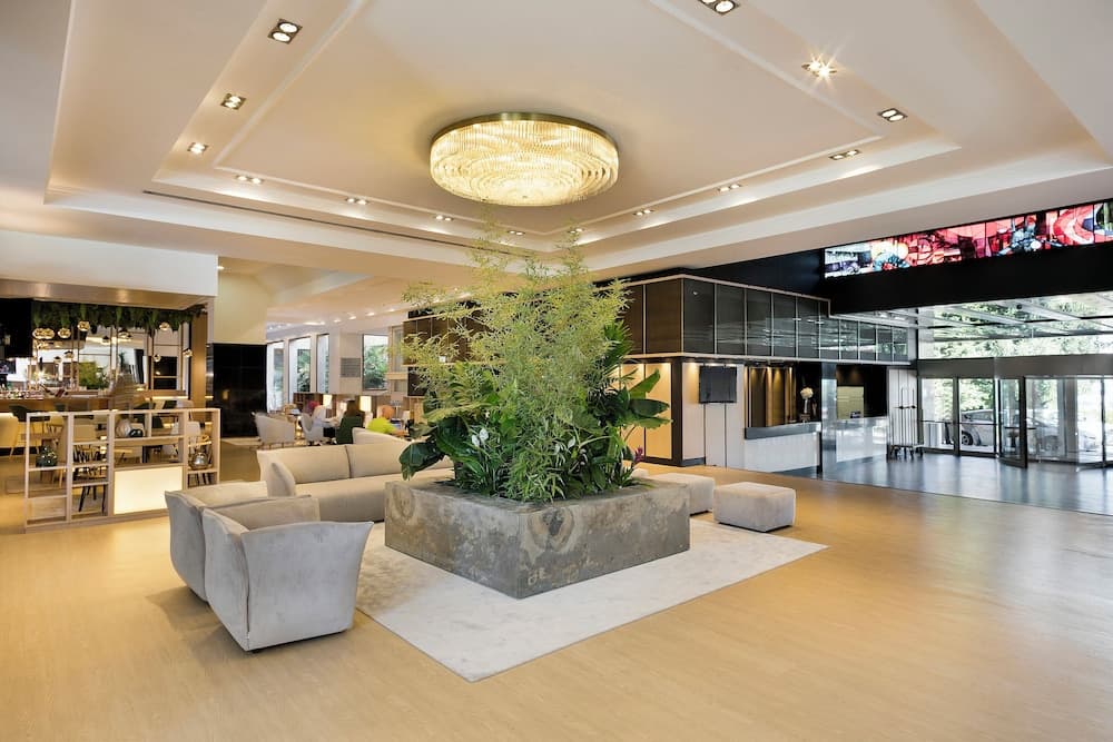 Melia Madrid Barajas — снимка 2