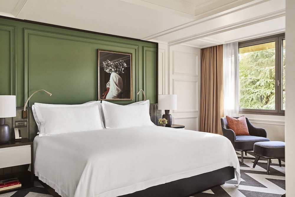 Luxury Villa Hotel · Madrid — photo 1