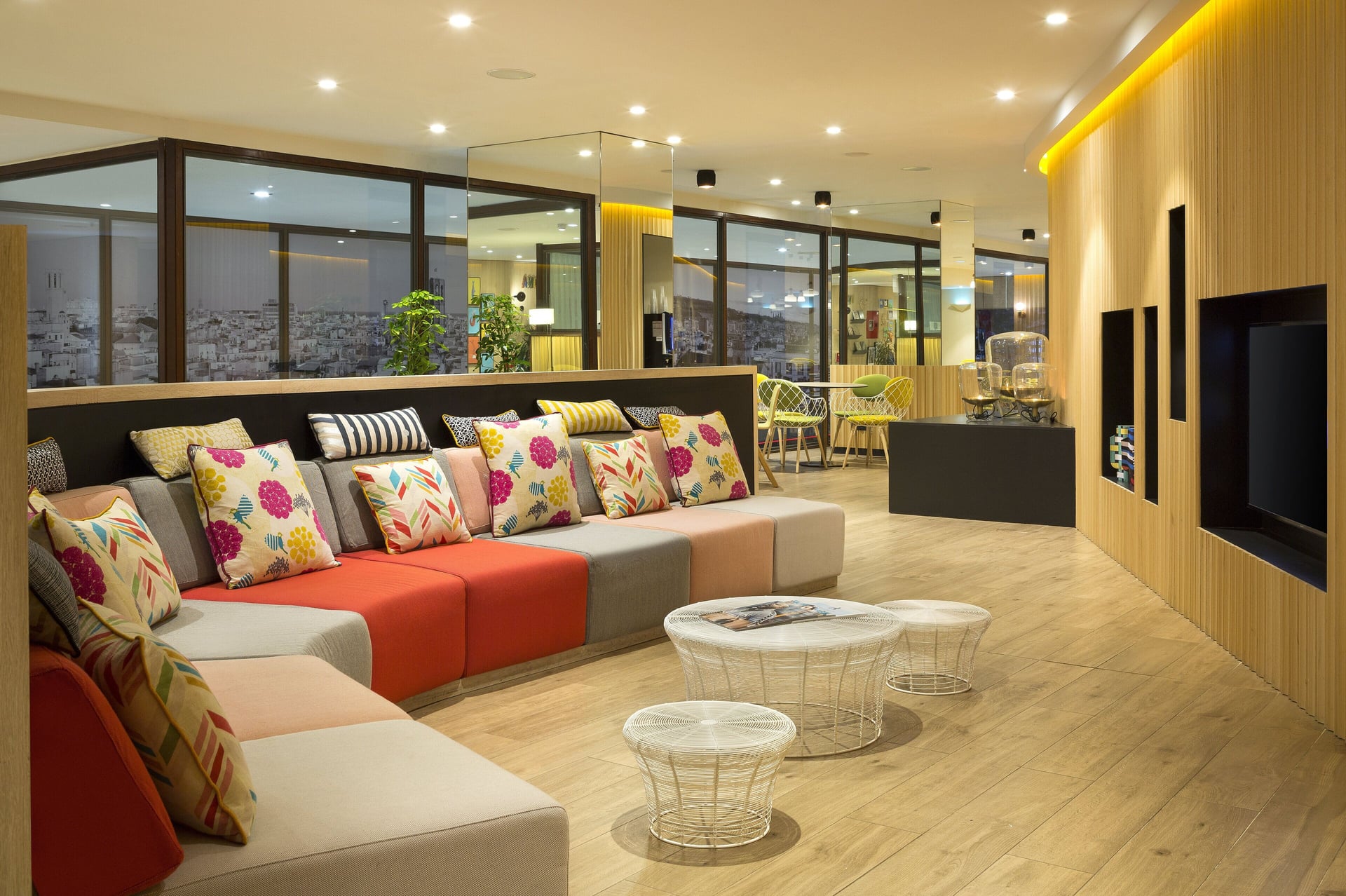 Barcelona Aparthotel — photo 2