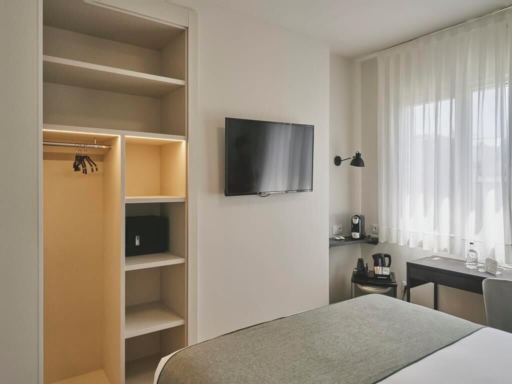Barcelona Uptown Hotel — снимка 5
