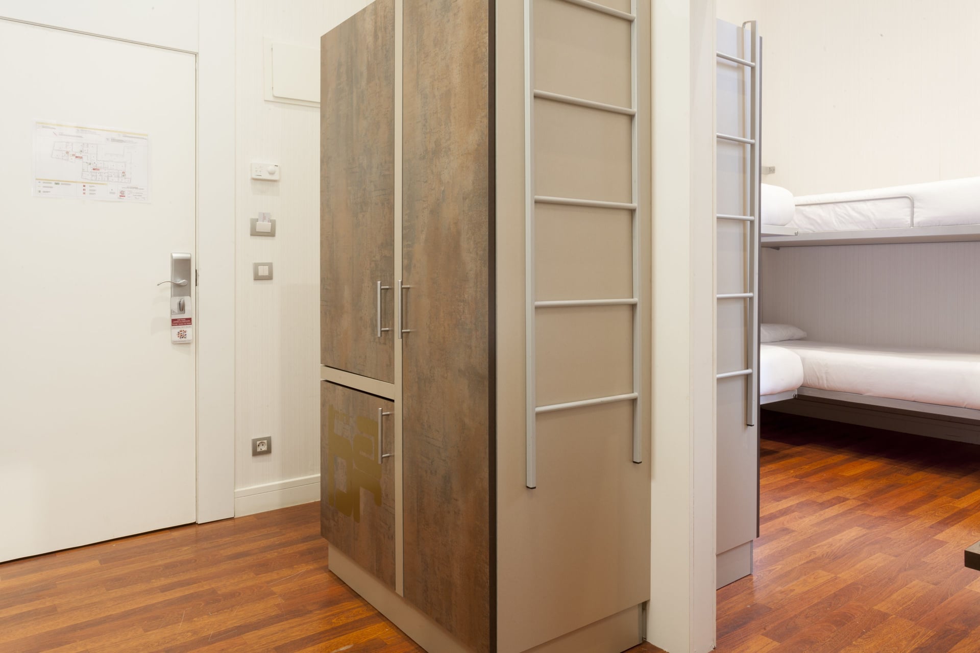 Barcelona Old Town Retreat — снимка 5