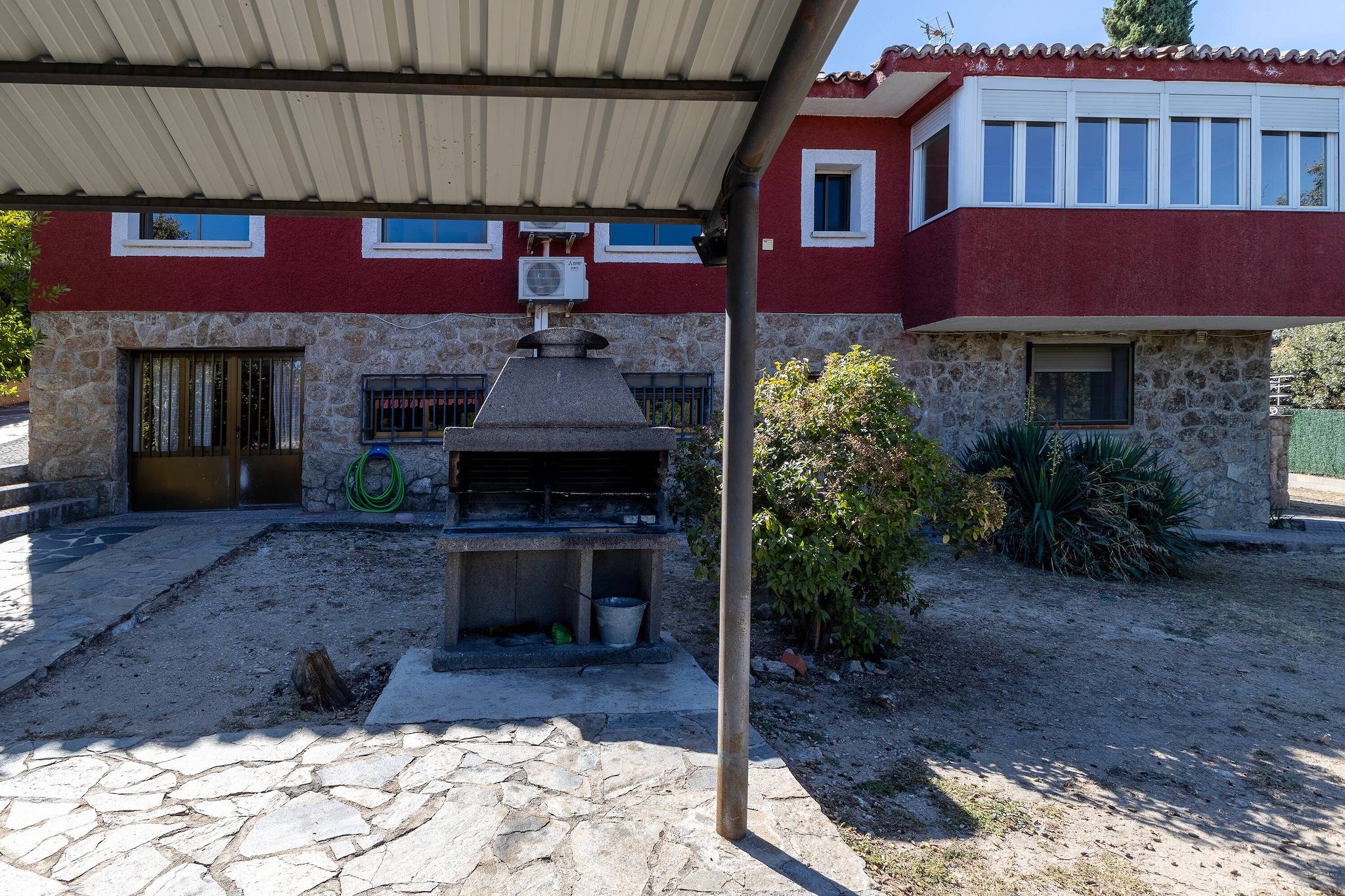 Madrid Sierra Holiday Villa — photo 2