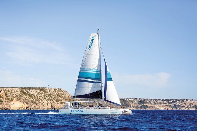 Sailing Adventure: Team Bonding with Welcome Drinks and Tapas for 10-12 People — photo 4