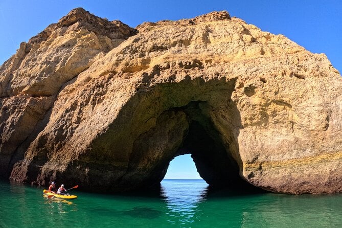 Kayak Adventure and Team Bonding in Benagil Cave with 4K Memories — photo 4