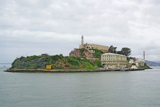 San Francisco Alcatraz App Guided Tour with Cruise and Jail House — снимка 2