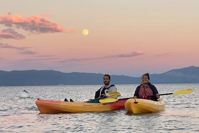 Sunset Kayak Experience in South Lake Tahoe — снимка 2